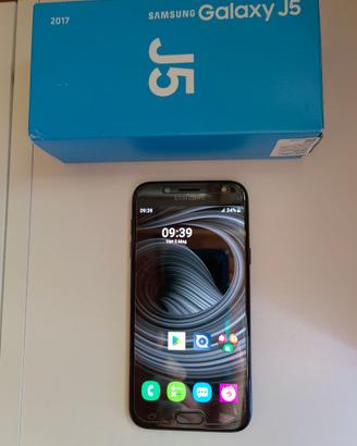Smartphone Samsung J5 seconda serie vintage