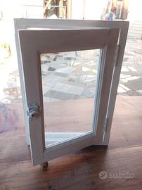 Finestrella shabby chic per uso decorativo