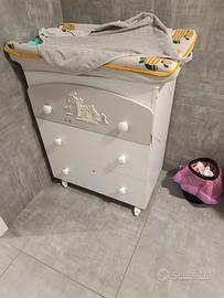 Fasciatoio chicco con vasca per bagnetto