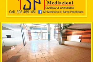 Commerciale in zona ad alta densità di traffico