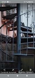 scala esterna in ferro battuto zincata 