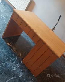 Scivania in legno