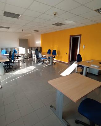 Via Dell'Artigianato 11 Ufficio e magazzino