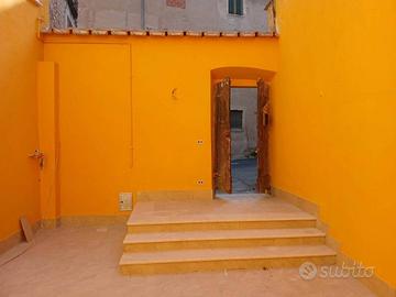 Appartamento di 80 m² con 4 locali a Terni