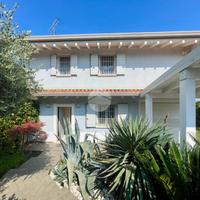 VILLA SINGOLA A POLPENAZZE DEL GARDA