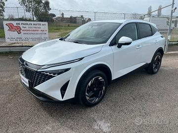 Nissan Qashqai MHEV 140 CV N-Connecta bianco perla