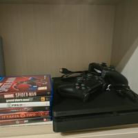 playstation 4 con 2 controller e 6 giochi 