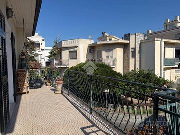 4 LOCALI A BORDIGHERA