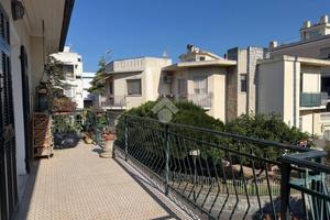 4 LOCALI A BORDIGHERA