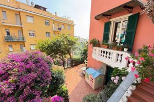 VILLA SINGOLA A GENOVA