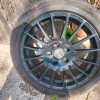 4 cerchi Oz più 4 pneumatici Michelin 