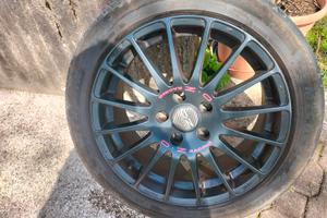 4 cerchi Oz più 4 pneumatici Michelin 