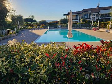 Lonato del Garda Moderna Villa a schiera con Pisci
