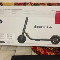 Monopattino elettrico ninebot kickscooter