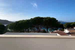 Monocale con ampio terrazzo a 50 metri dal mare