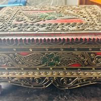 Porta gioie Thailandese in legno massello.