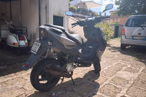 YAMAHA AEROX 50R 2t 2013