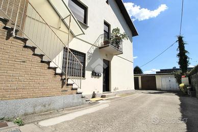 3 LOCALI A MARIANO COMENSE