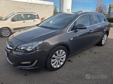 Opel Astra 1.4 Turbo 140CV Sports Tourer GPL Tech 