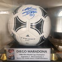 Tango ball firmato da Diego Armando Maradona