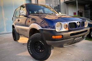 Nissan Terrano 2.4 benzina