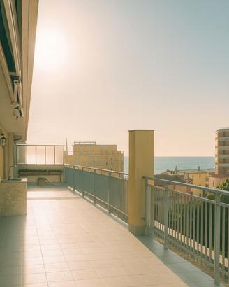 Attico con terrazza Deiva Marina -settembre-giugno