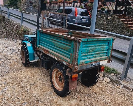 Motoagricola bertolini 4x4 scarico idraulico trila