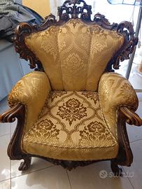 POLTRONA VINTAGE STILE BAROCCO IN LEGNO INTAGLIATO