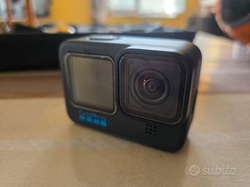 GOPRO HERO 11 Black con 3 Batterie + Accessori