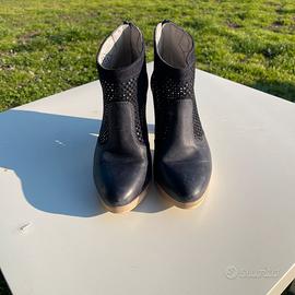 Stivaletto nero giardini