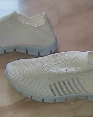 Sneakers slip on bianche