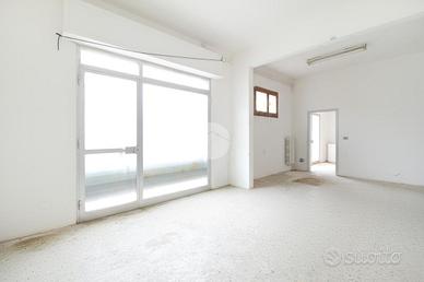 DEPOSITO A ALBA ADRIATICA