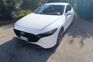 Mazda 3 5p 2.0 m-hybrid Exceed 180cv