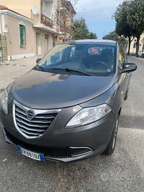 LANCIA YPSILON Metano