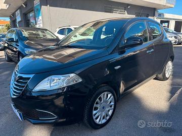 Lancia Ypsilon 1.2 8v Silver c clima 69cv