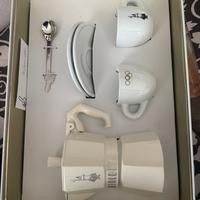 caffettiera e tazze olimpiadi