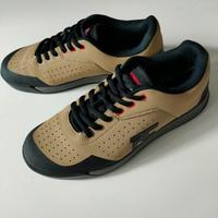Scarpe da Mountain Bike da uomo taglia 41,5