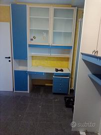 mobile cameretta con scrivania  e giroletto