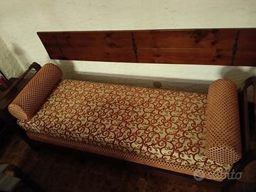 Divanetto a barchetta 