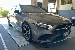 Mercedes Classe A 200d Premium AMG Night Edition