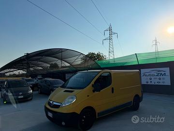 Opel Vivaro 27 2.0 CDTI 115CV PC-TN Furgone vetrat