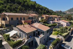 3 LOCALI A CASTELLARO