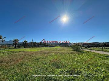 Terreno, Campofelice di Roccella.