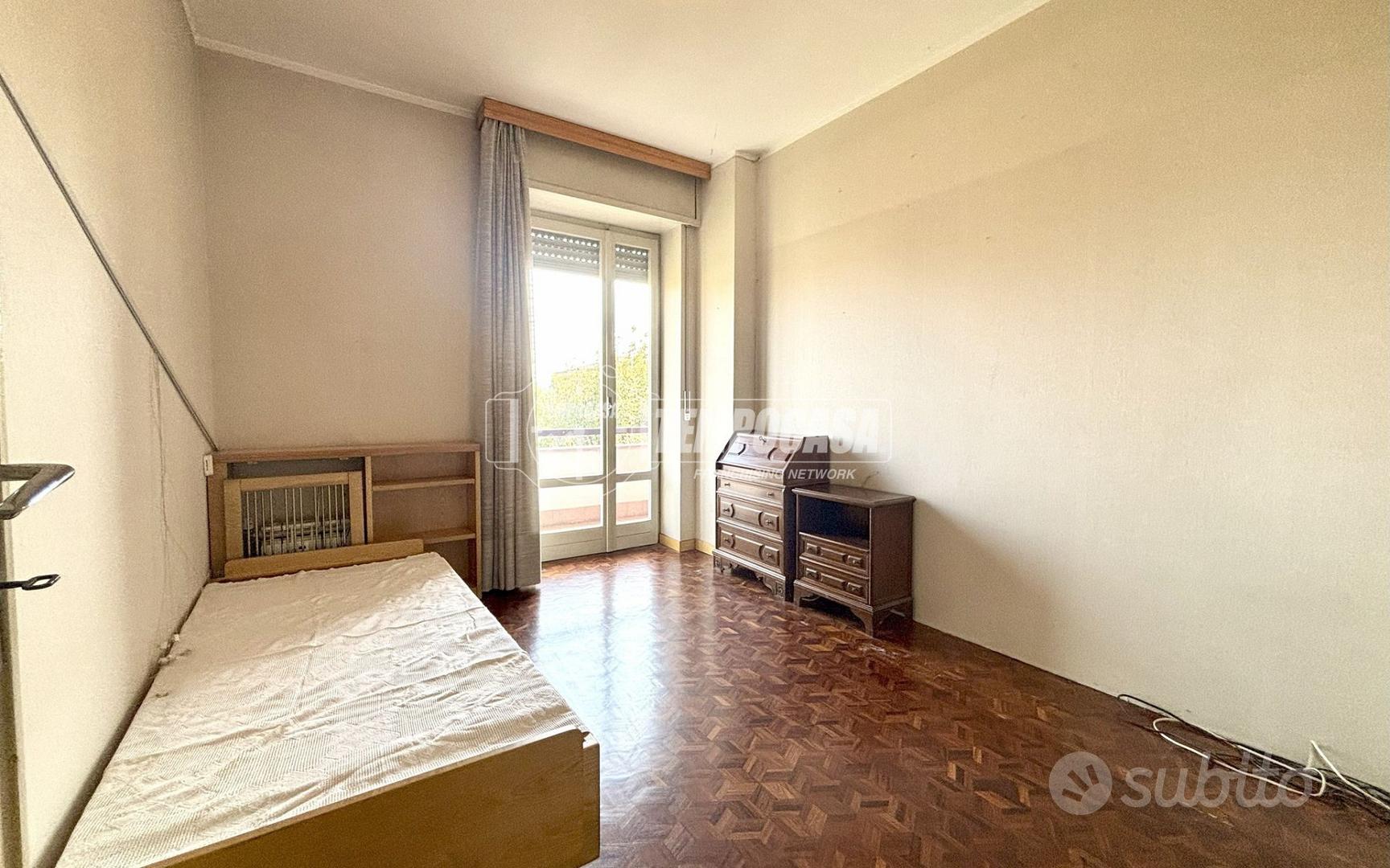 TRILOCALE AMPIO CON BOX E CANTINA - Vista 6