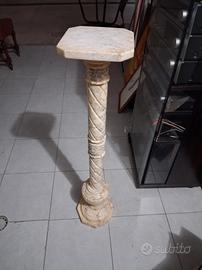 colonna torciglione in marmo