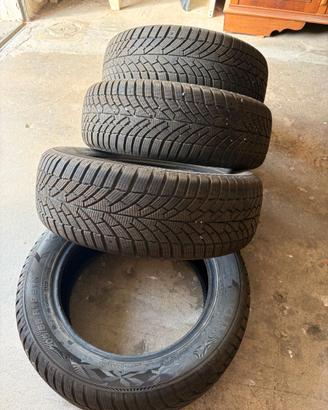 Gomme Invernali KUMHO 205/55 R16 91H – Come Nuove