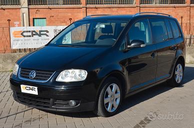 Volkswagen Touran 2.0 TDI 136CV Highline