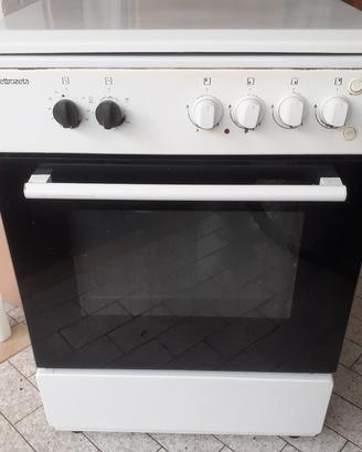 Cucina GPL e metano accensione elettrica £95 tratt