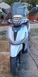 BeverlyS 400