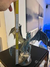 Drago fantasy in resina dipinto a mano.